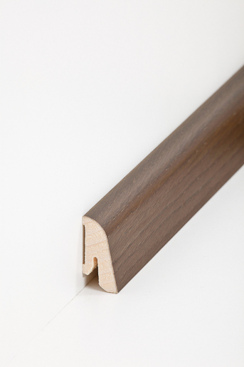 Südbrock 19.38.22 Eiche geräuchert 250cm Echtholzfußleisten 19 x 38mm furn.+lack.